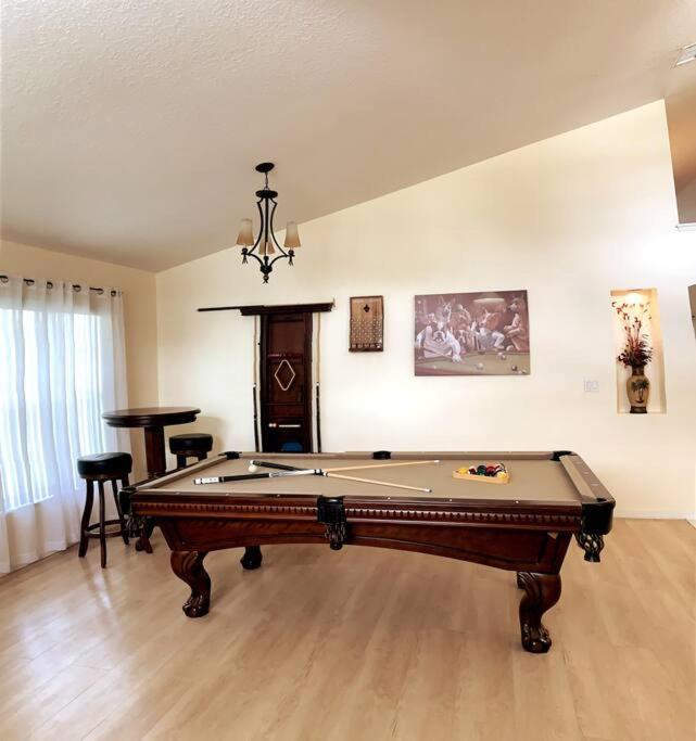 Minutes To Disney! Spacious Home W/ Private Pool, Themed Rooms! オーランド エクステリア 写真