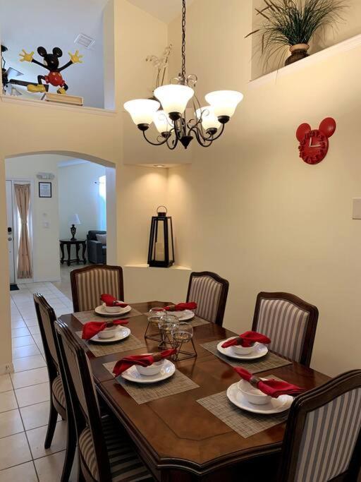 Minutes To Disney! Spacious Home W/ Private Pool, Themed Rooms! オーランド エクステリア 写真