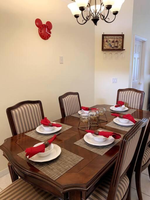 Minutes To Disney! Spacious Home W/ Private Pool, Themed Rooms! オーランド エクステリア 写真